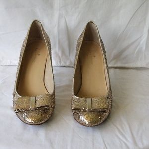 Kate Spade Bow Pumps in Glitter Gold